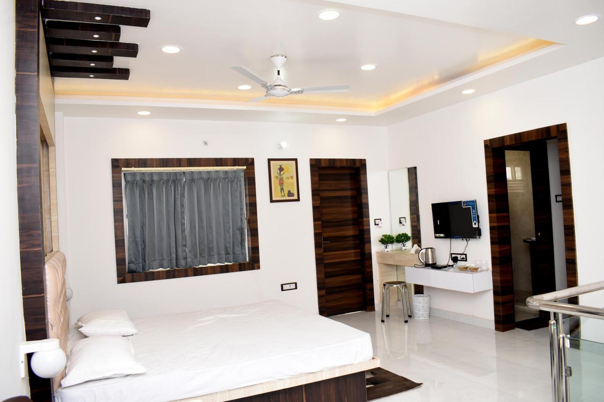 Vatika Banquet And Lawn Hotel Gaya Exterior photo
