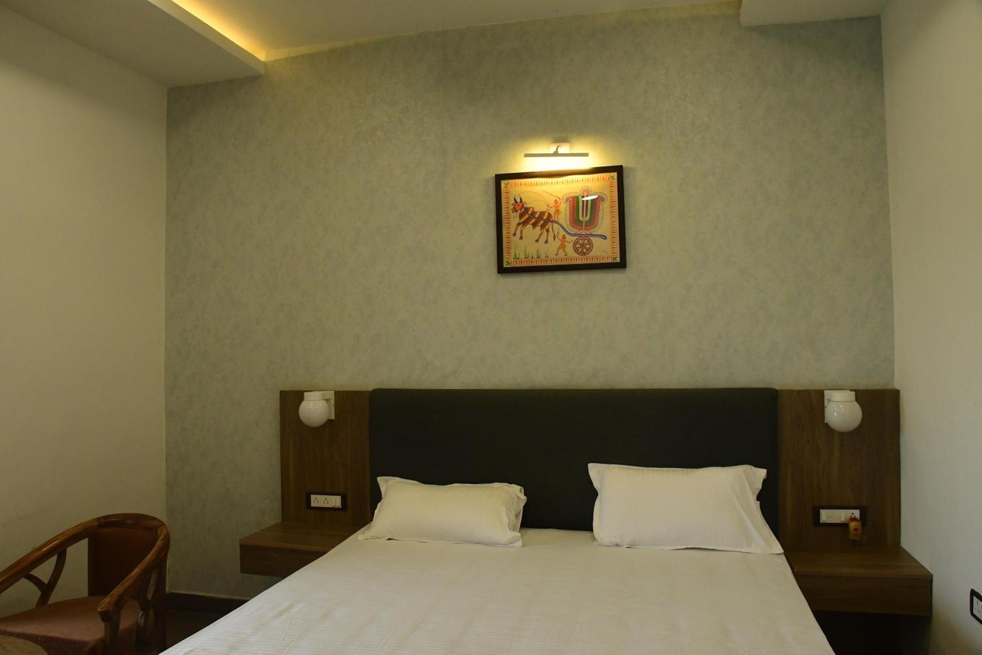 Vatika Banquet And Lawn Hotel Gaya Exterior photo